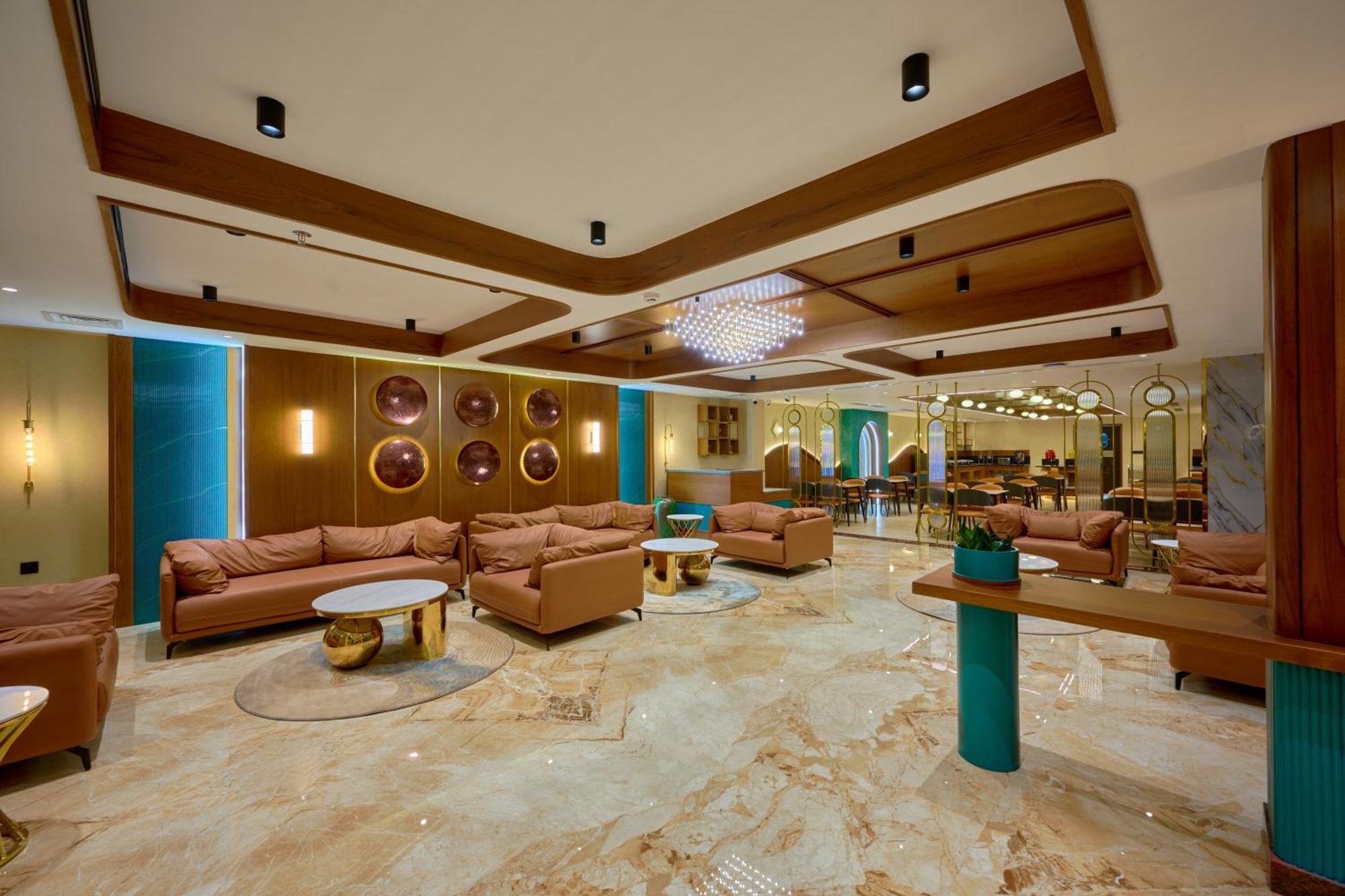 Kowju Airport Hotel Calicut Kondotty Exteriör bild